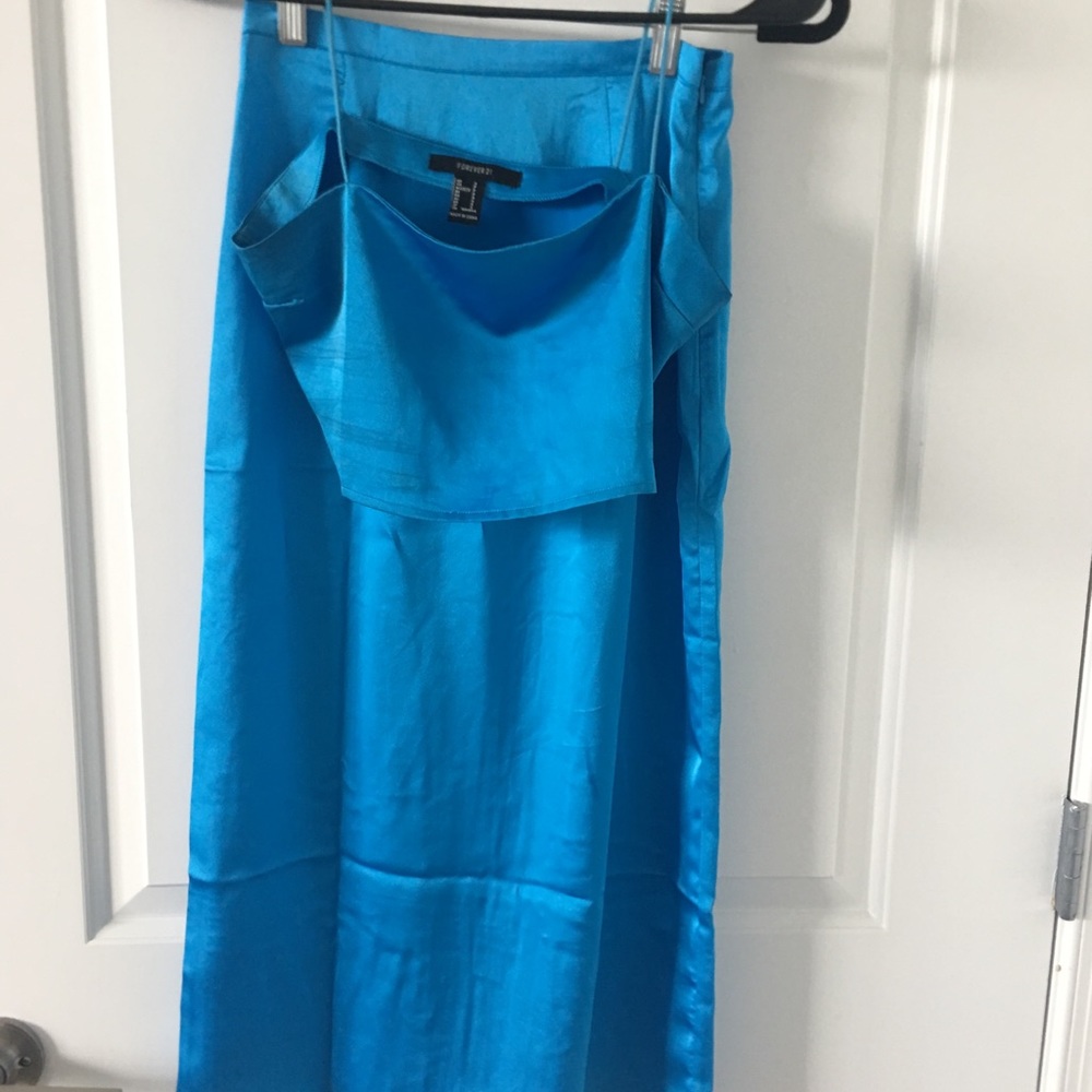 Satin set - Picture 2 of 4
